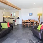 بيت للعطل Great Hartbarrow Farm ويندرمير