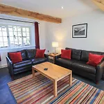 Great Hartbarrow Farm بيت للعطل